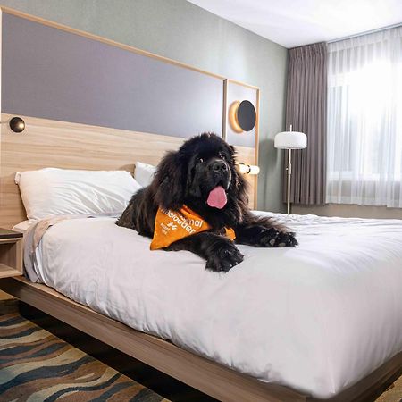 Accent Inns Vancouver Airport Ричмонд Экстерьер фото