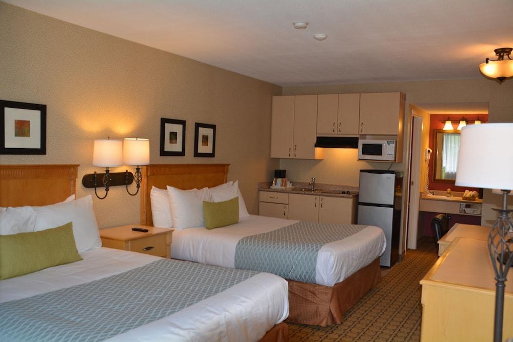 Accent Inns Vancouver Airport Ричмонд Экстерьер фото