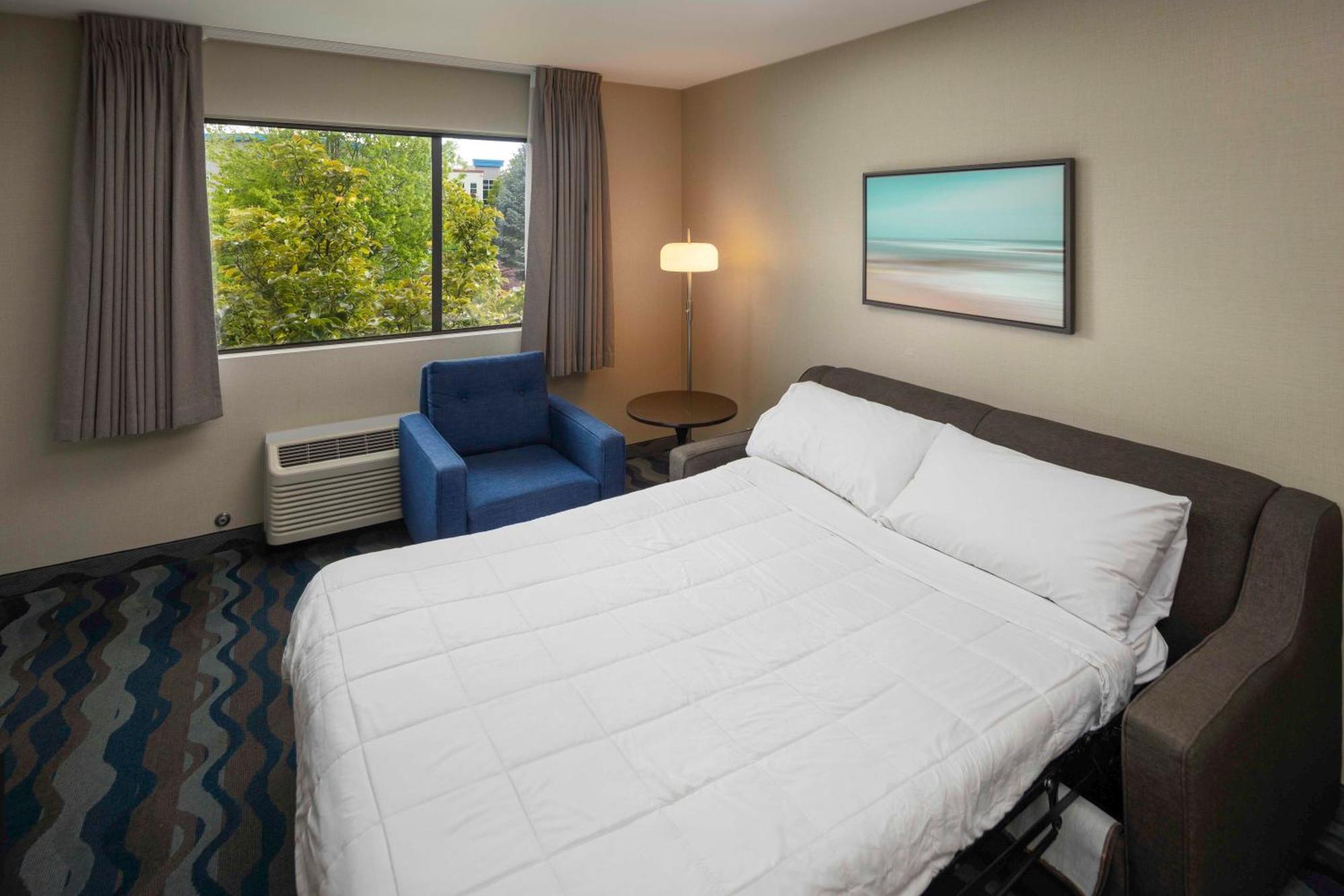 Accent Inns Vancouver Airport Ричмонд Экстерьер фото