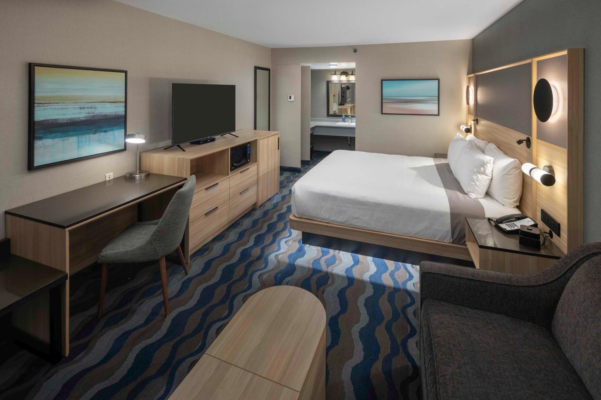 Accent Inns Vancouver Airport Ричмонд Экстерьер фото