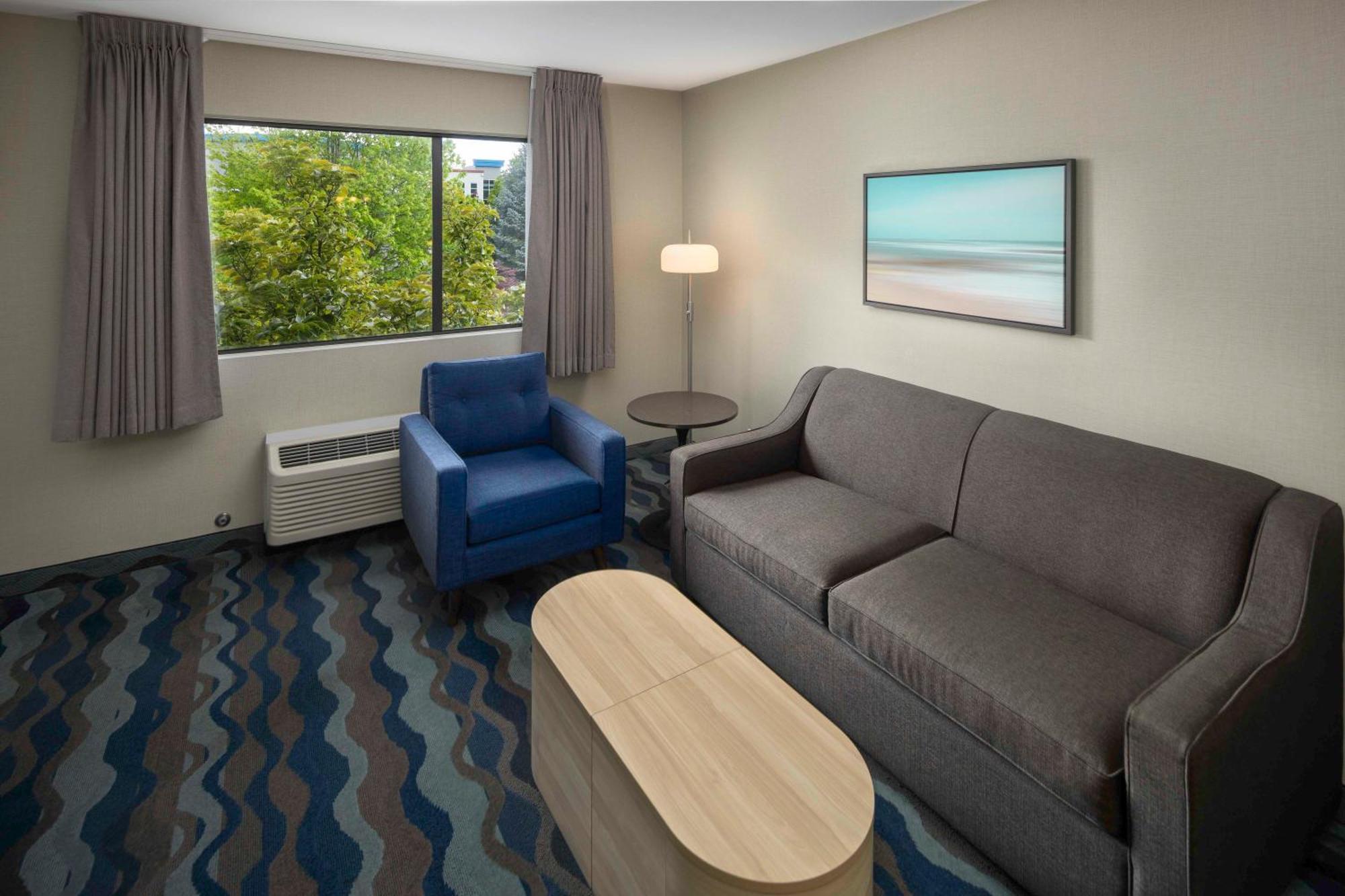Accent Inns Vancouver Airport Ричмонд Экстерьер фото