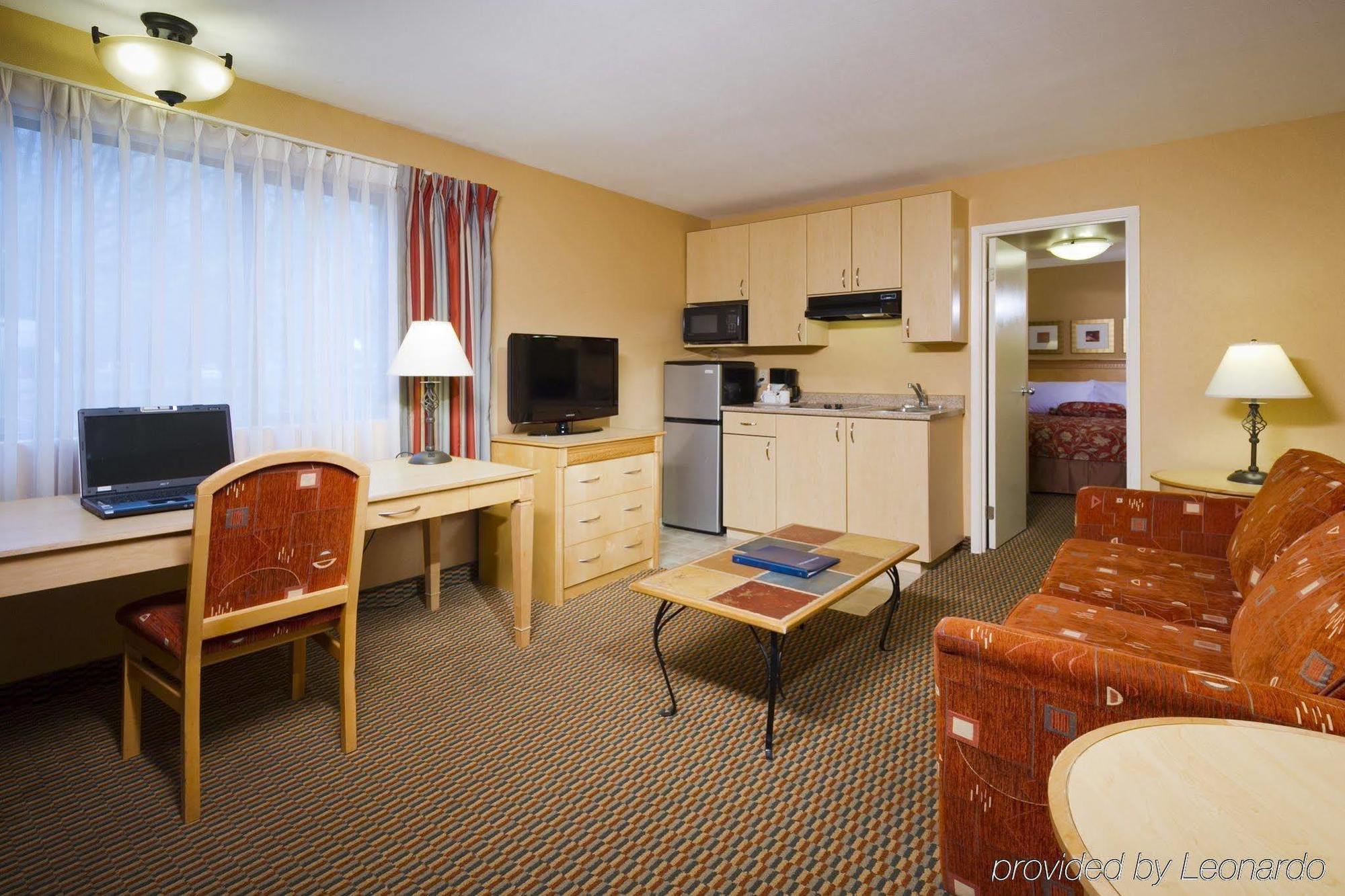 Accent Inns Vancouver Airport Ричмонд Номер фото