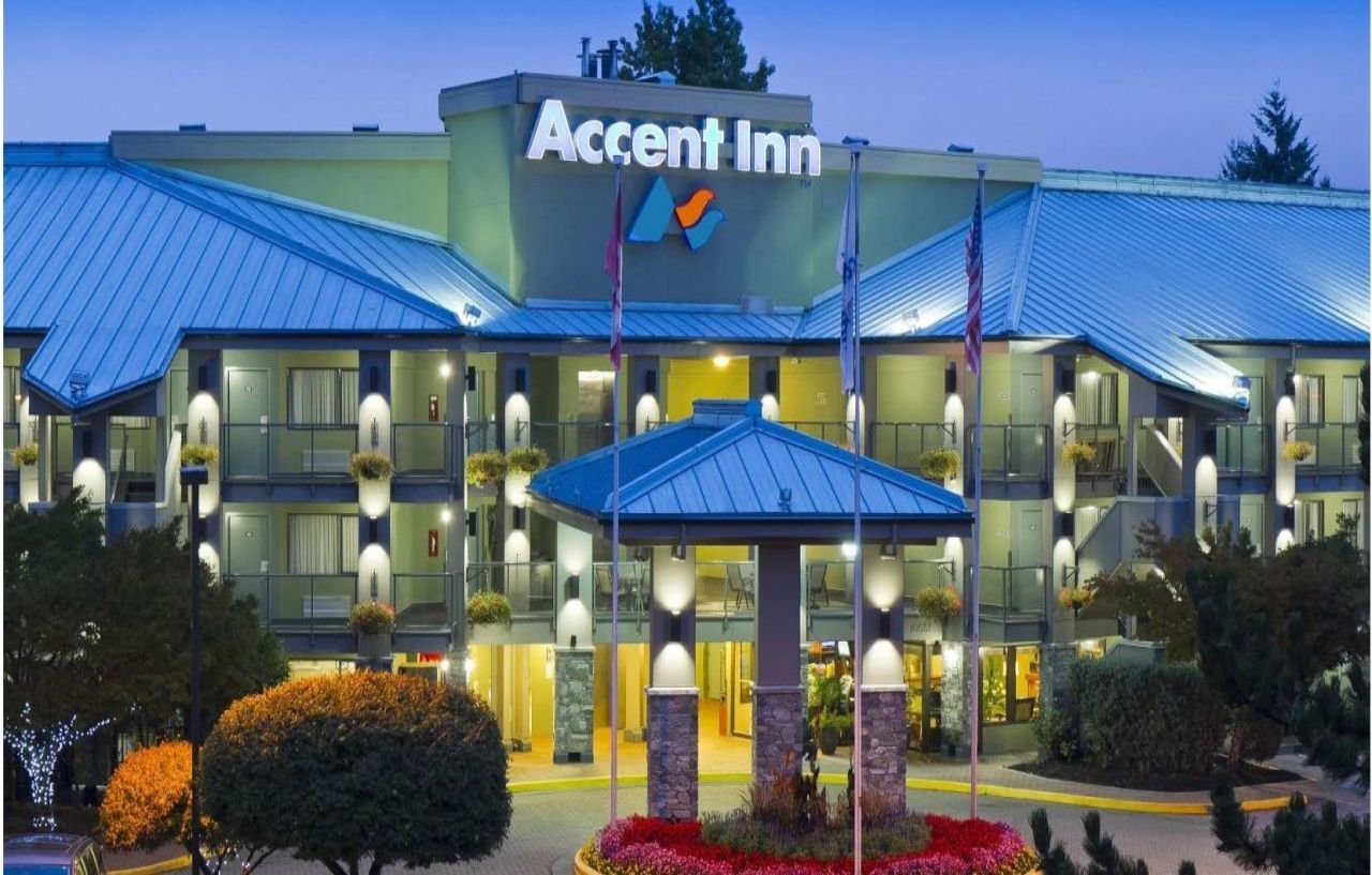 Accent Inns Vancouver Airport Ричмонд Экстерьер фото