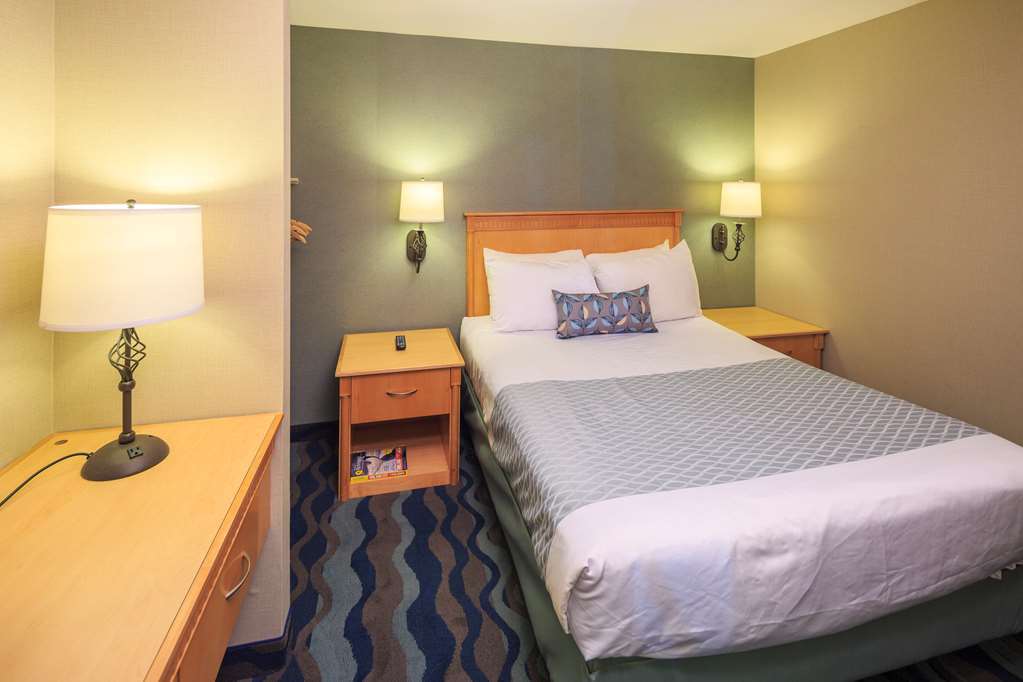 Accent Inns Vancouver Airport Ричмонд Номер фото